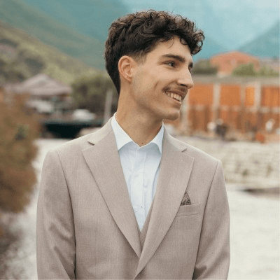 Lind Sylqa — themeluesi dhe CEO i 383
